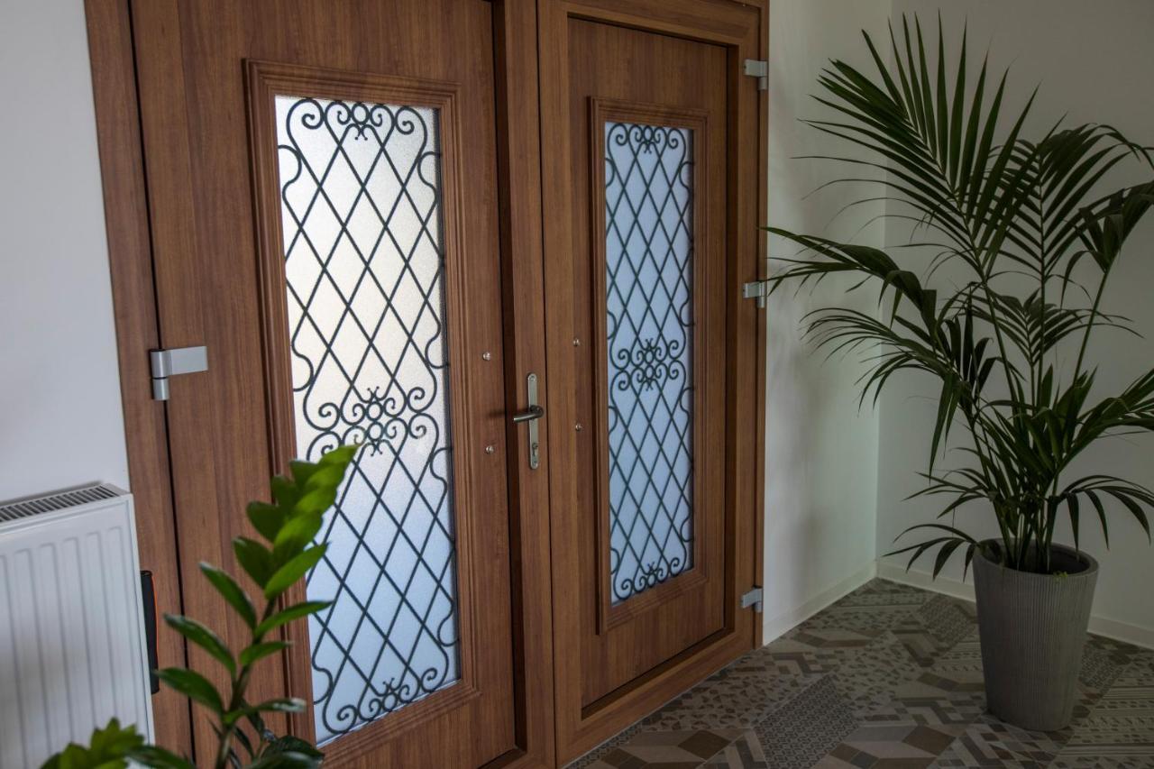 Exclusive Sea View Madelaine Vila *