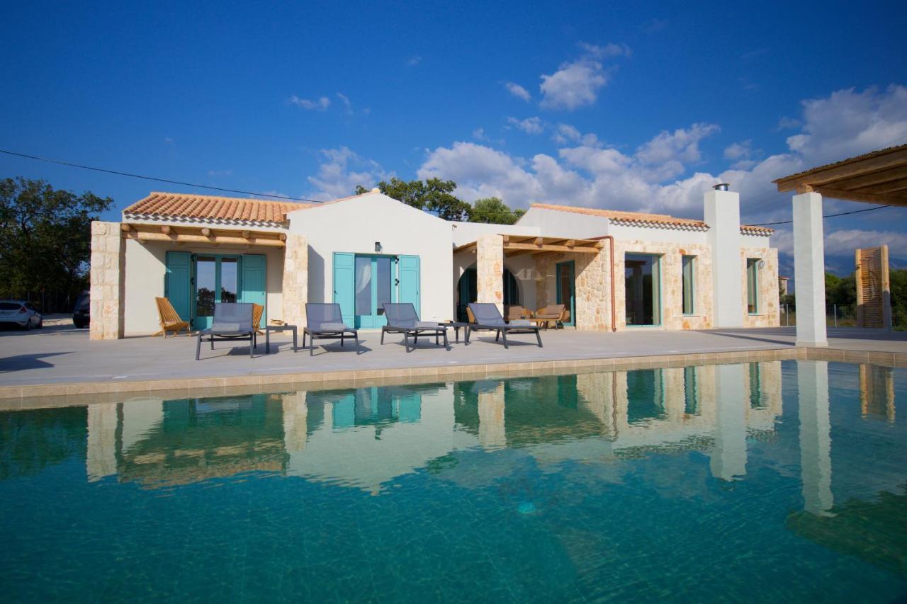 Exclusive Sea View Madelaine Vila *